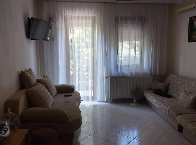 Hotel Lelle Apartman