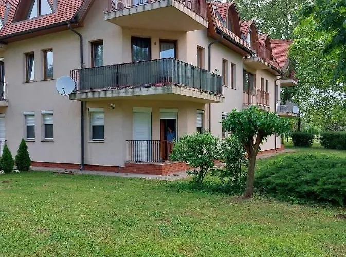Lelle Apartman * Balatonlelle